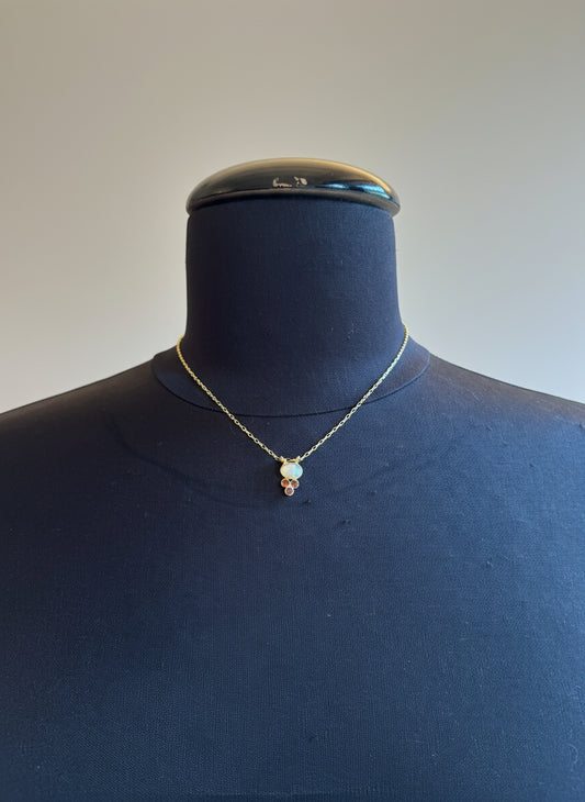 Collana Emmevi ciondolo perla e tre pietre