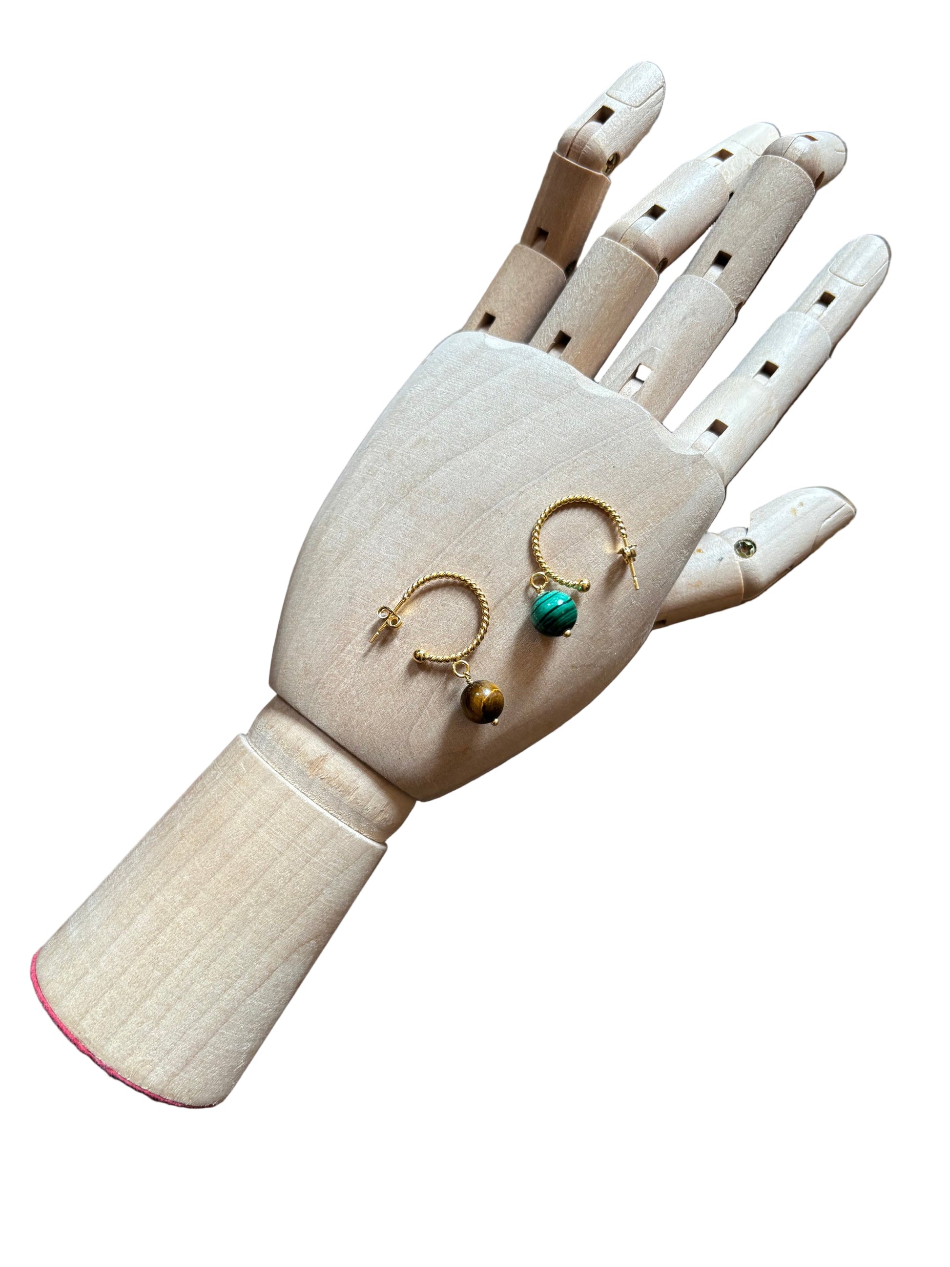 Orecchino Emmevi mono cerchio ritorto con ciondolo