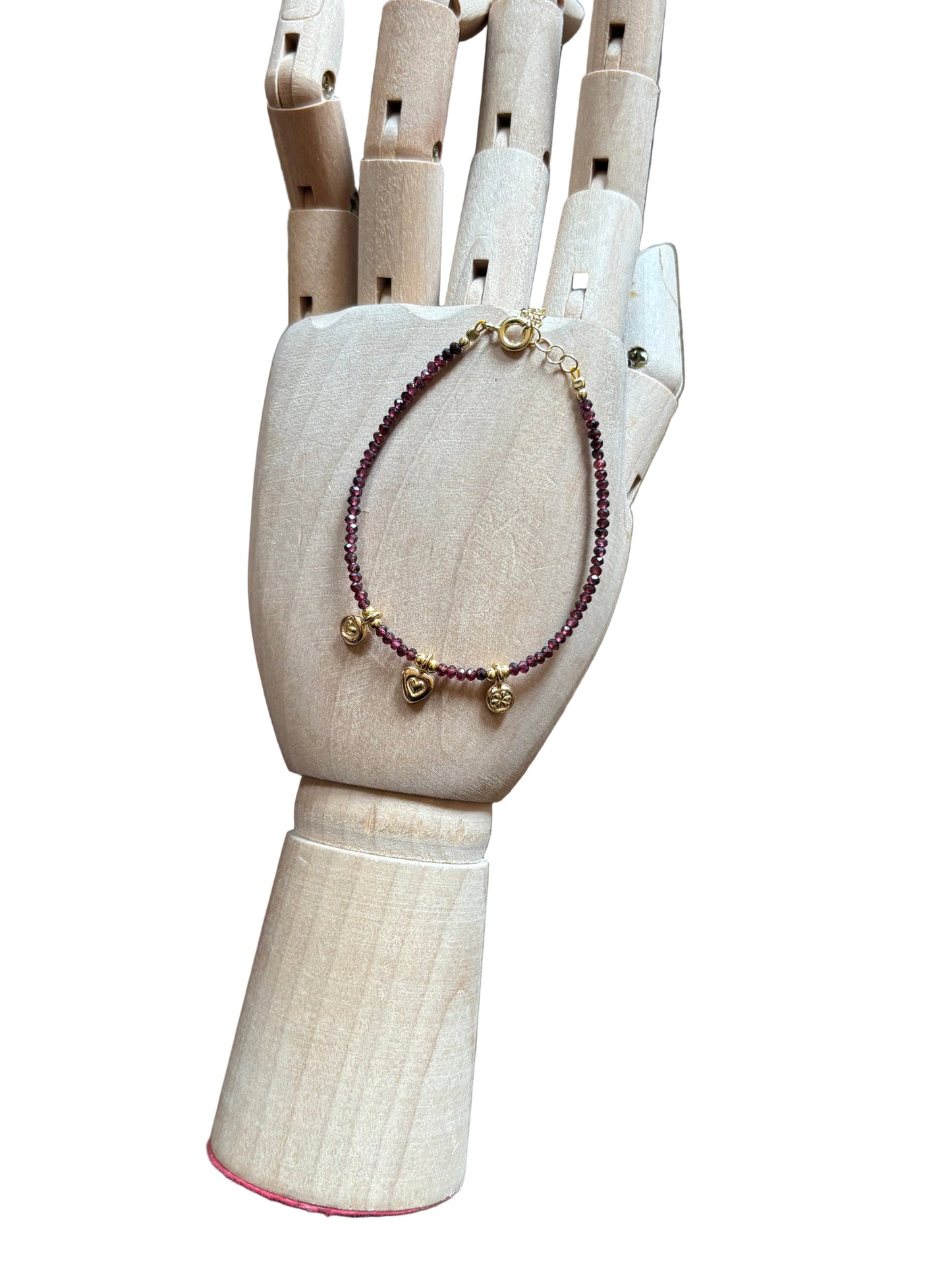 Bracciale Emmevi pietre bordeaux tre ciondoli