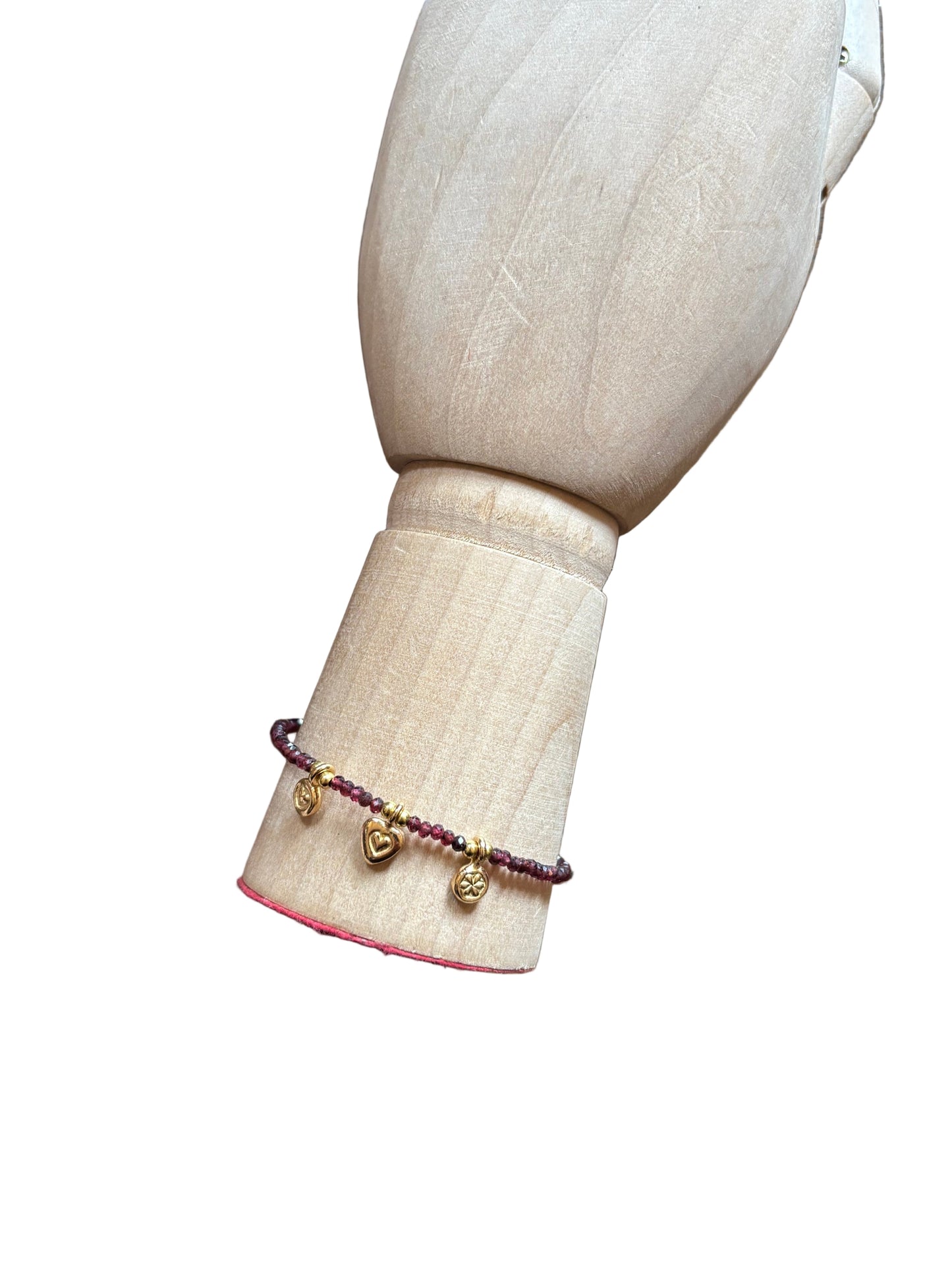 Bracciale Emmevi pietre bordeaux tre ciondoli