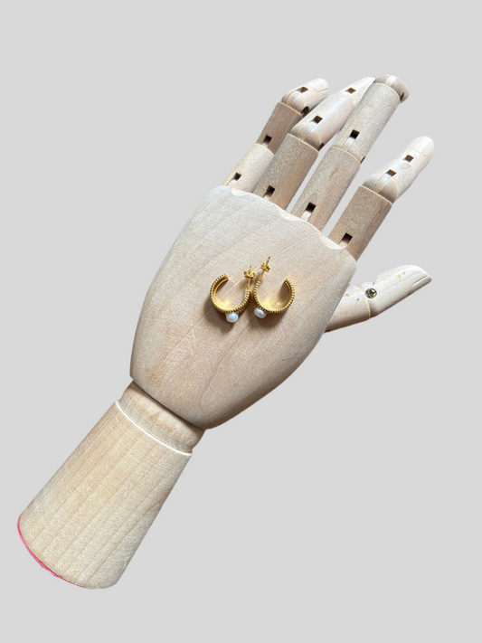 Orecchini Emmevi semicerchi rigati perla