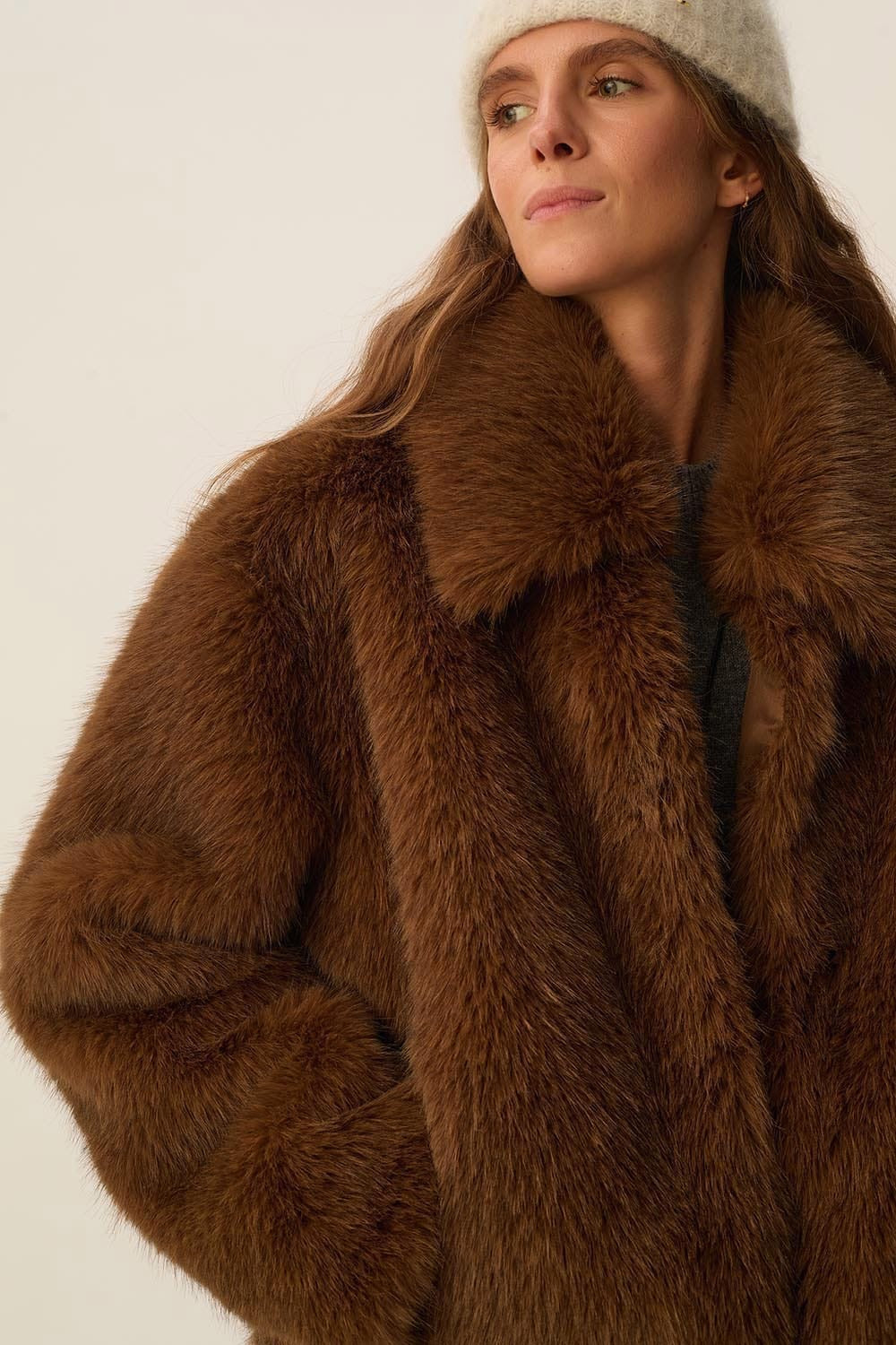 Cappotto Des Petits Hauts eco pelliccia Ybou moka