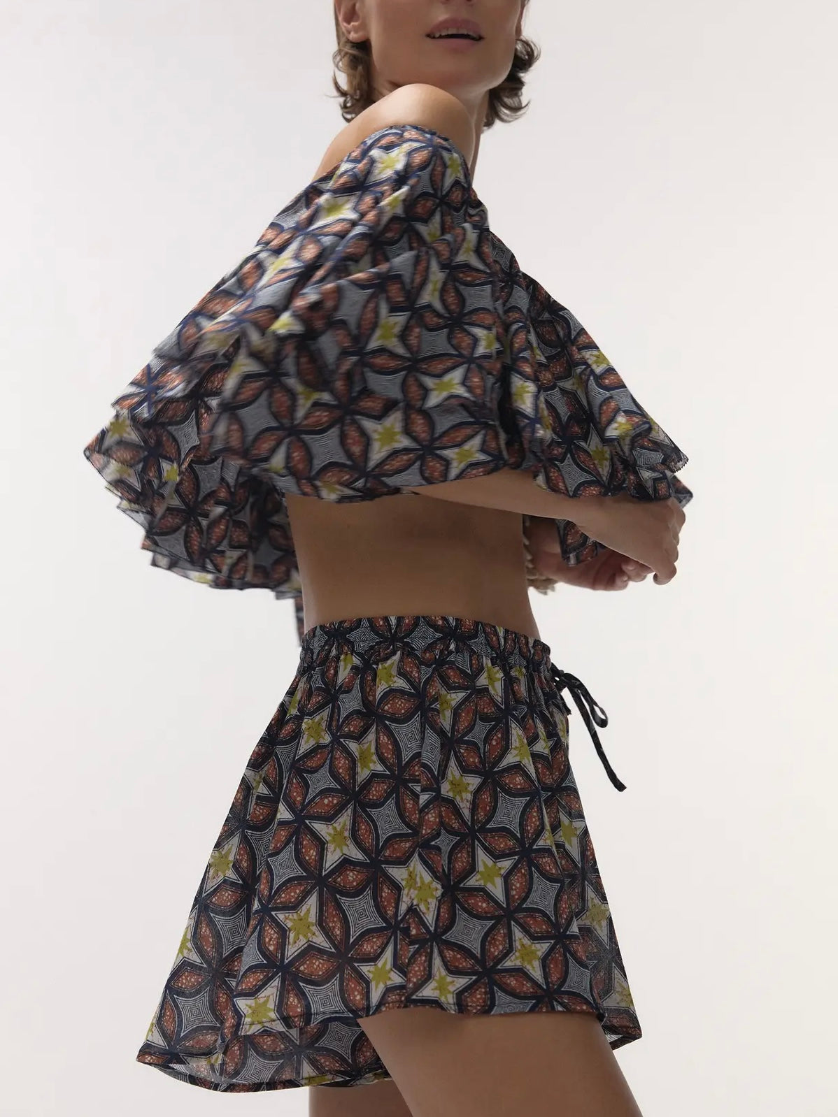 Shorts Love Stories Leonardo Blue