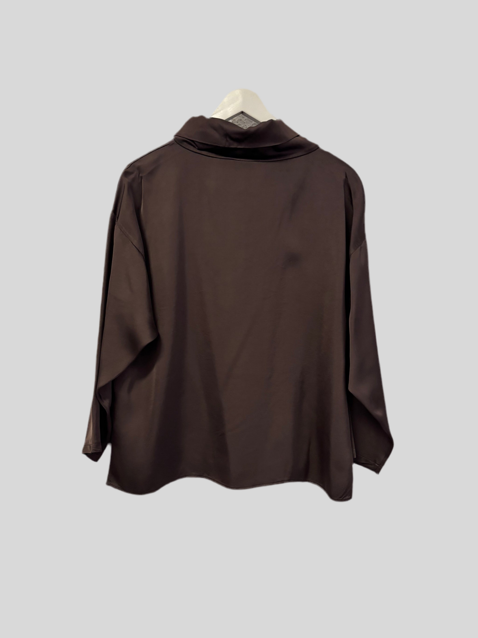 Blusa Flirt raso marrone