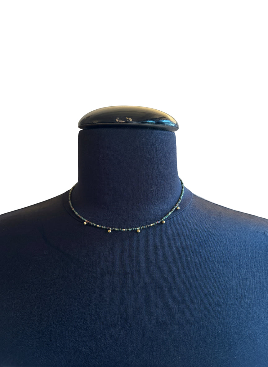 Collana Emmevi pietre verdi e marroni, 5 pallini