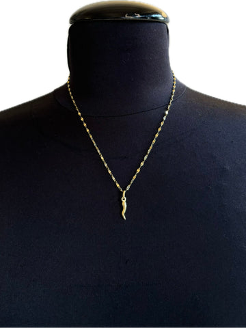 Emmevi lucky horn gold necklace