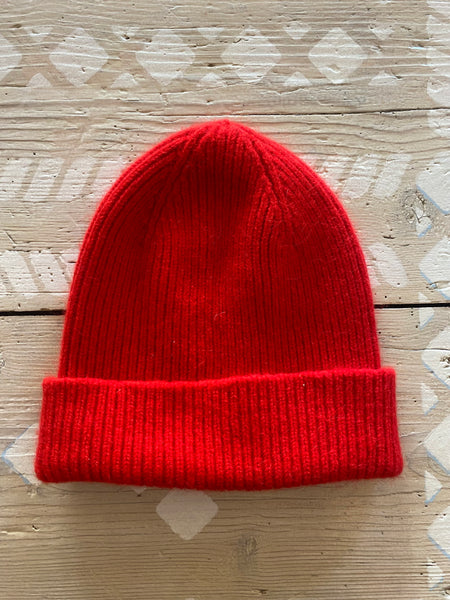 Newtone Hayer Bleed blood beanie