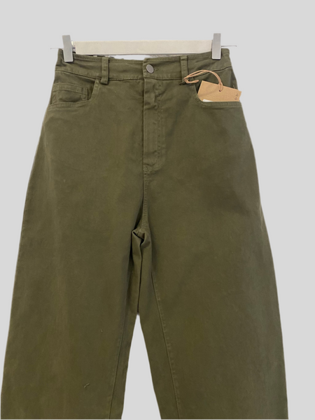 Flirt military green carrot trousers