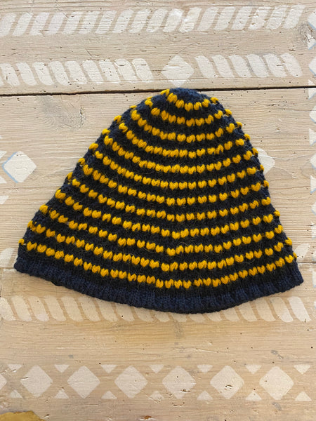 Phisique Du Role yellow and blue beanie