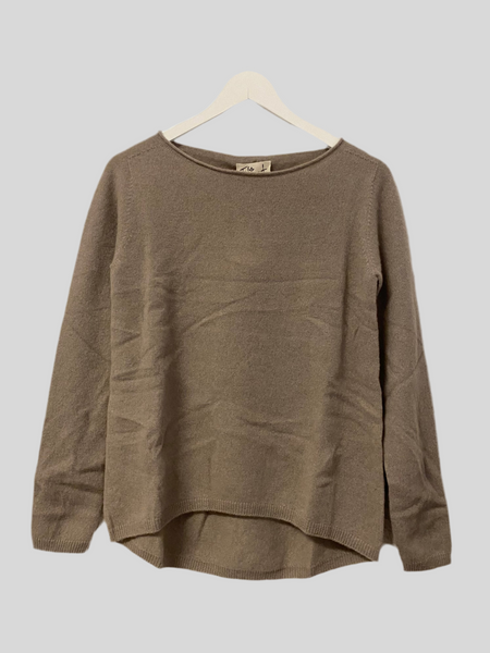 Flirt taupe cashmere sweater