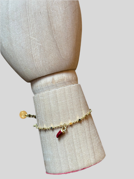 Emmevi burgundy lucky horn bracelet