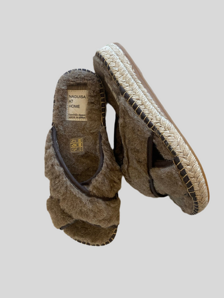 SPECIAL PRICE * Naguisa taupe fur slippers