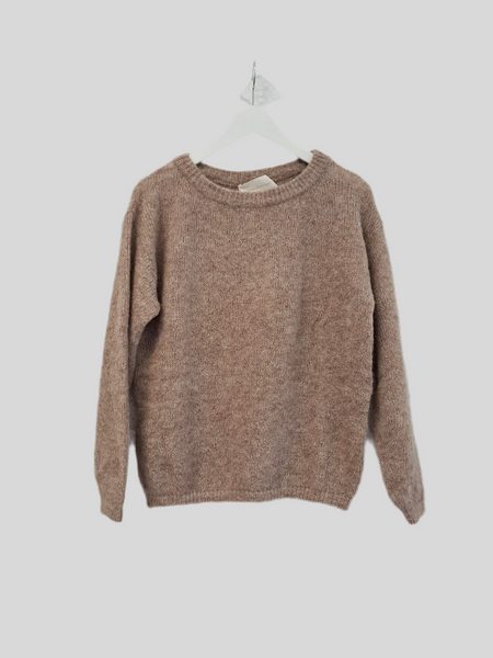 Chiara Bertani beige sweater