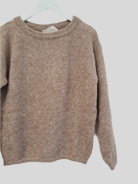 Chiara Bertani beige sweater