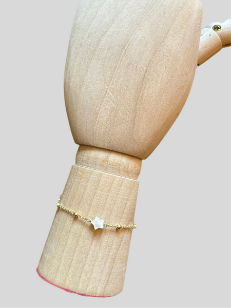 Emmevi mother of pearl star bracelet