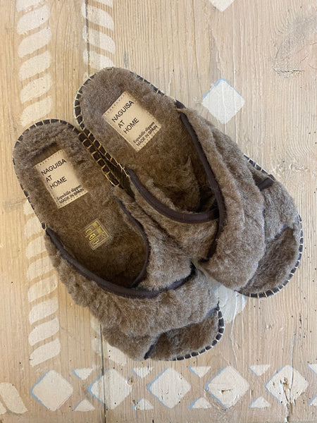 SPECIAL PRICE * Naguisa taupe eco fur slippers