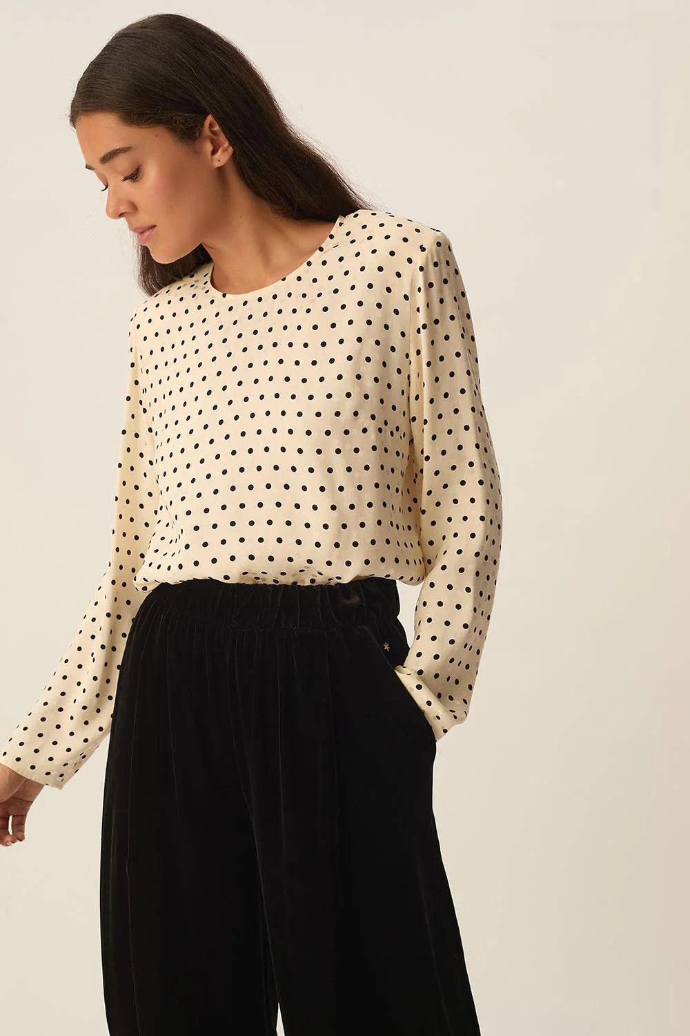 Blusa Des Petits Hauts Yelena pois jacquard