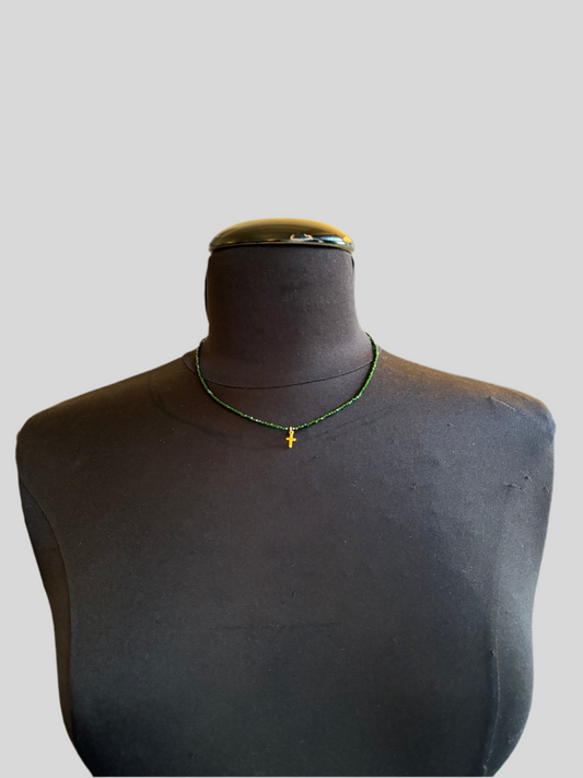 Collana Emmevi pietre verde scuro croce