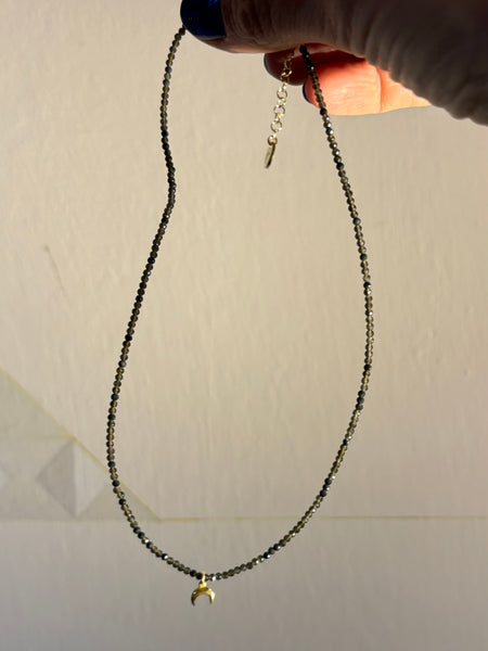 Collana Emmevi pietre grigio scuro luna