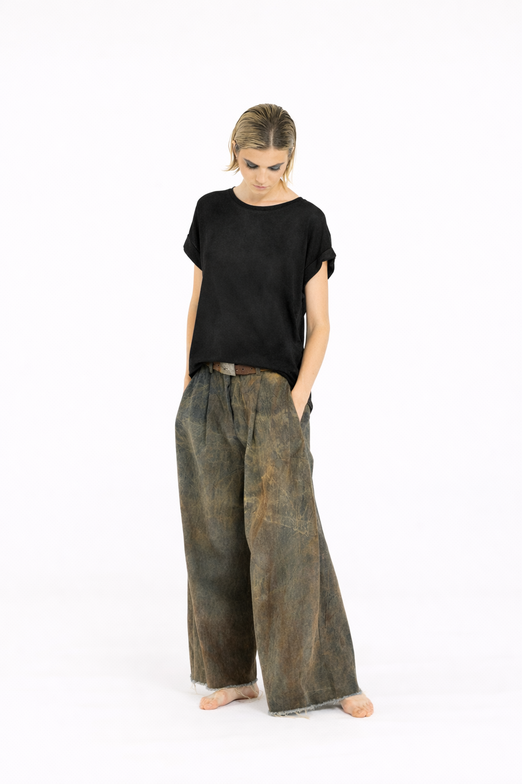 T-shirts Sanctamuerte Black