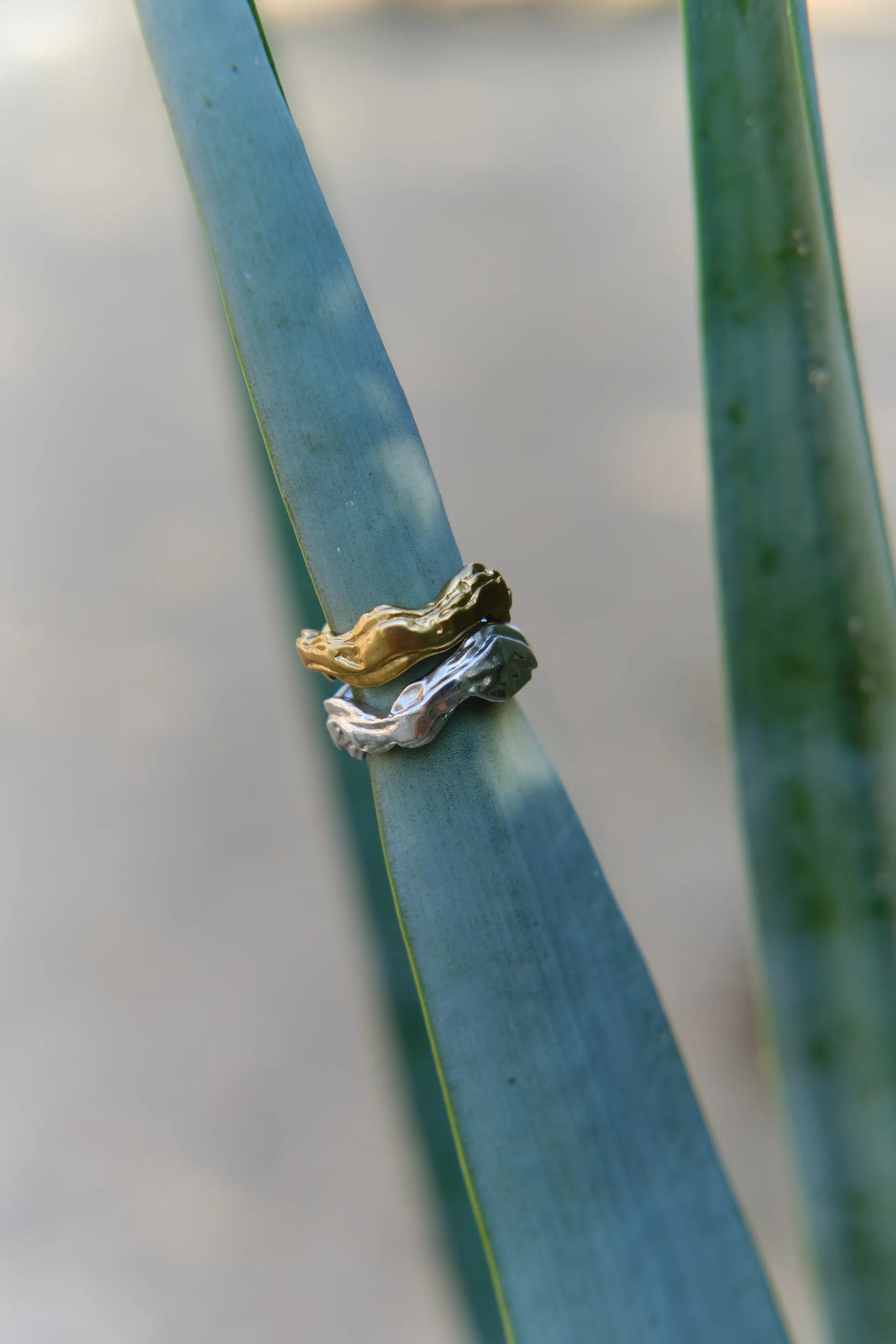 Anello Outerin Layered Earth Gold